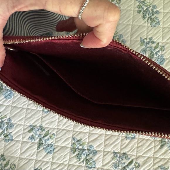 White House Black Market Clutch or large wristet, red with silver-tone hardware - Picture 5 of 13